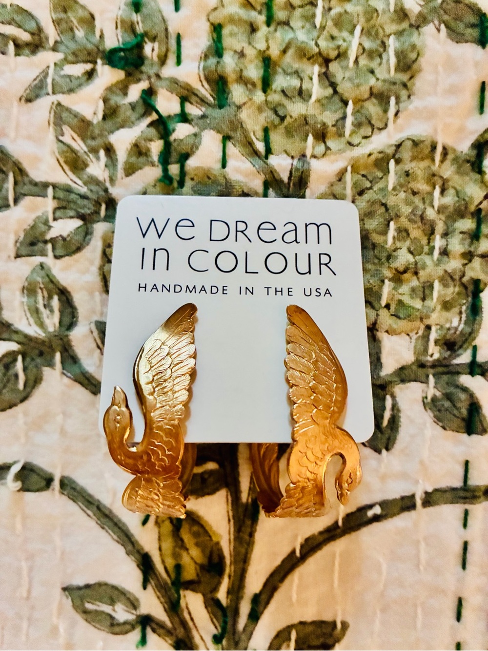NWT We Dream in Colour Crane Hoops - Picture 3 of 3